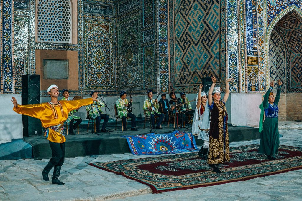 The Ultimate 10-Day Uzbekistan Itinerary | The Diary of a Nomad