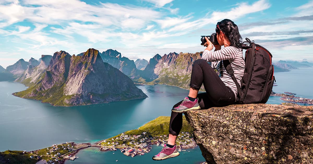 12 Best Cameras for Bloggers in 2022 [by a Blogger & Photographer]