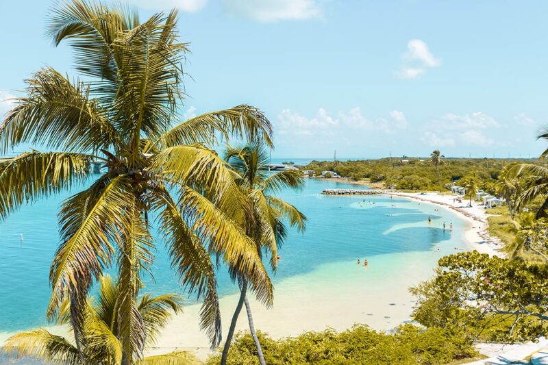 24 Prettiest White Sand & Clear Water Beaches in the USA