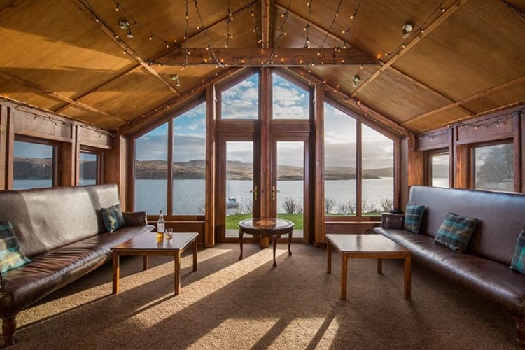 A Hotel in Edinbane, Skye